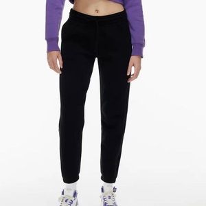 Aritiza TNA perfect sweat pants size small in black